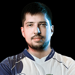 w33